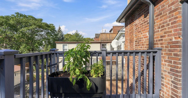 350 Delaware Avenue, Toronto, ON, M6H 2T8 - 16