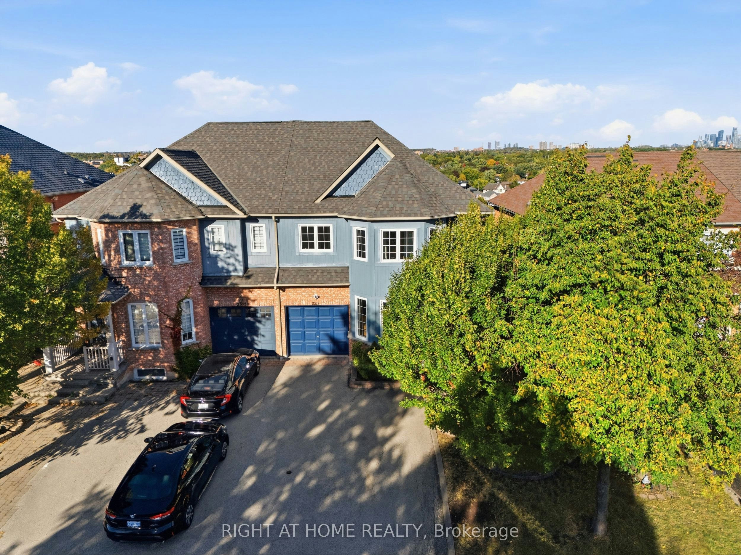 2311 Bankside Drive, Mississauga, ON, L5M 6E1