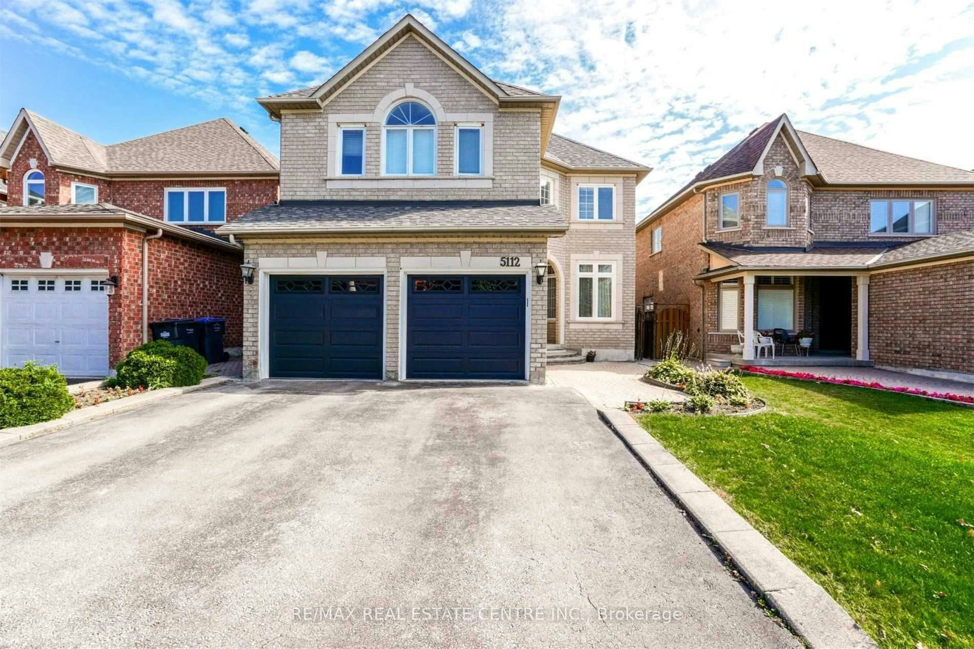 5112 Forestwalk Circle, Mississauga, ON, L4Z 4A2