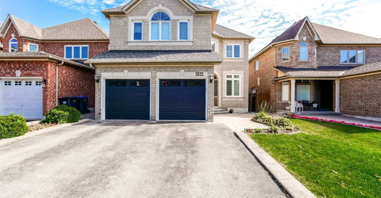 5112 Forestwalk Circle, Mississauga, ON, L4Z 4A2
