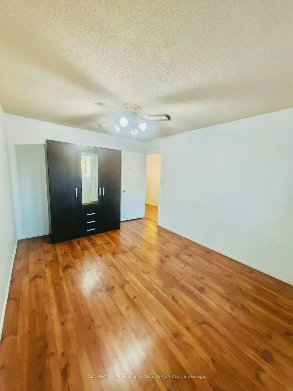Upper-233 Murray Street, Brampton, ON, L6X 3M1 - 8