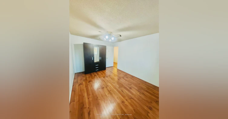 Upper-233 Murray Street, Brampton, ON, L6X 3M1 - 8