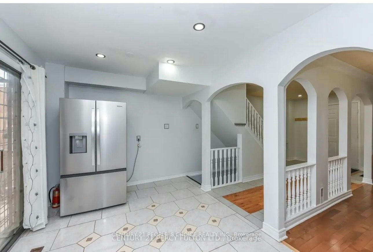 Upper-233 Murray Street, Brampton, ON, L6X 3M1 - 5