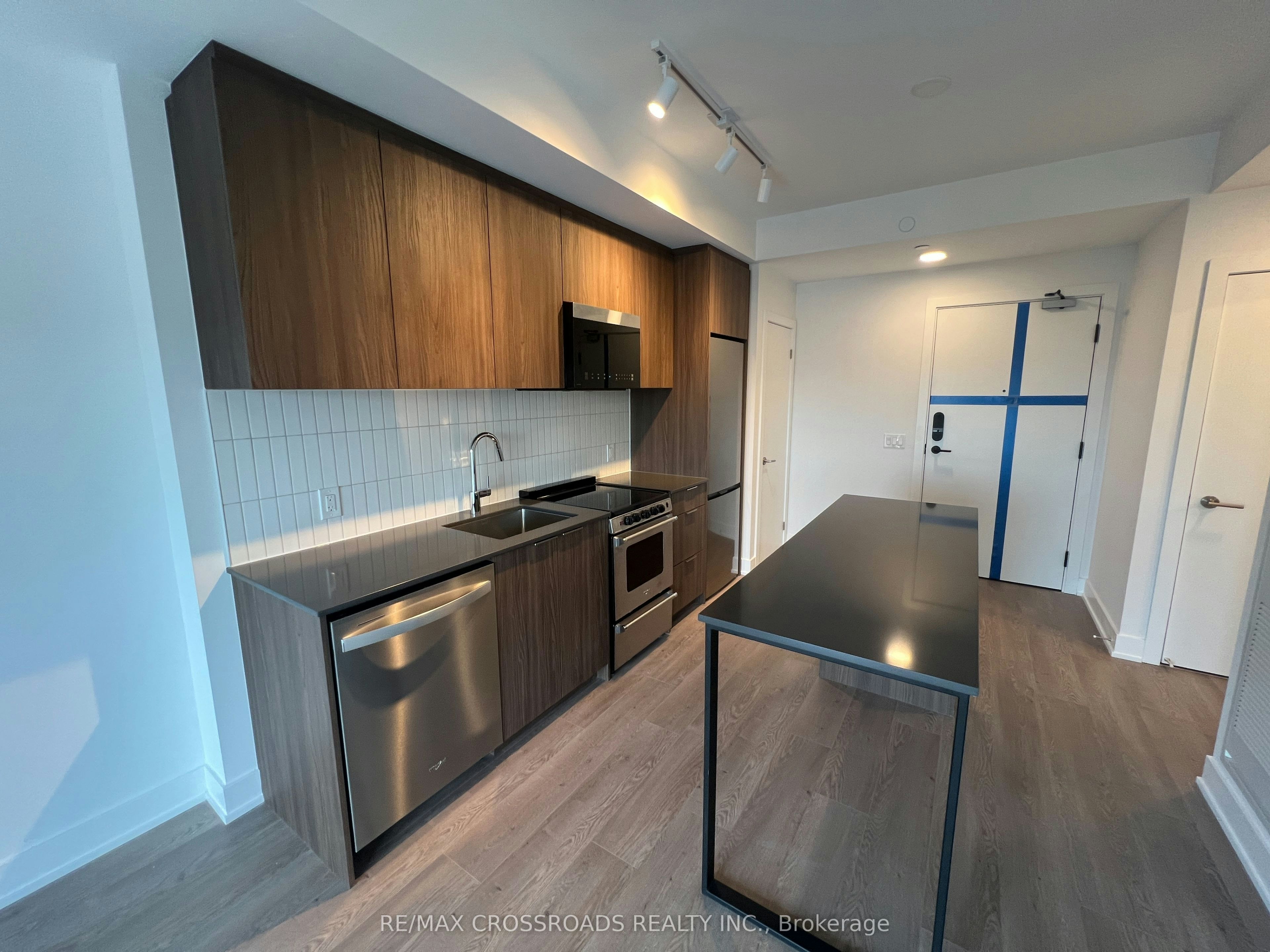 602-3088 William Cutmore Boulevard, Oakville, ON, L6H 8A4 - 2