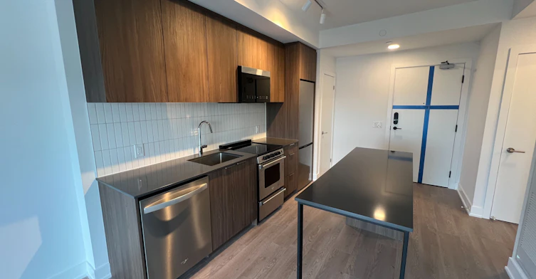 602-3088 William Cutmore Boulevard, Oakville, ON, L6H 8A4 - 2