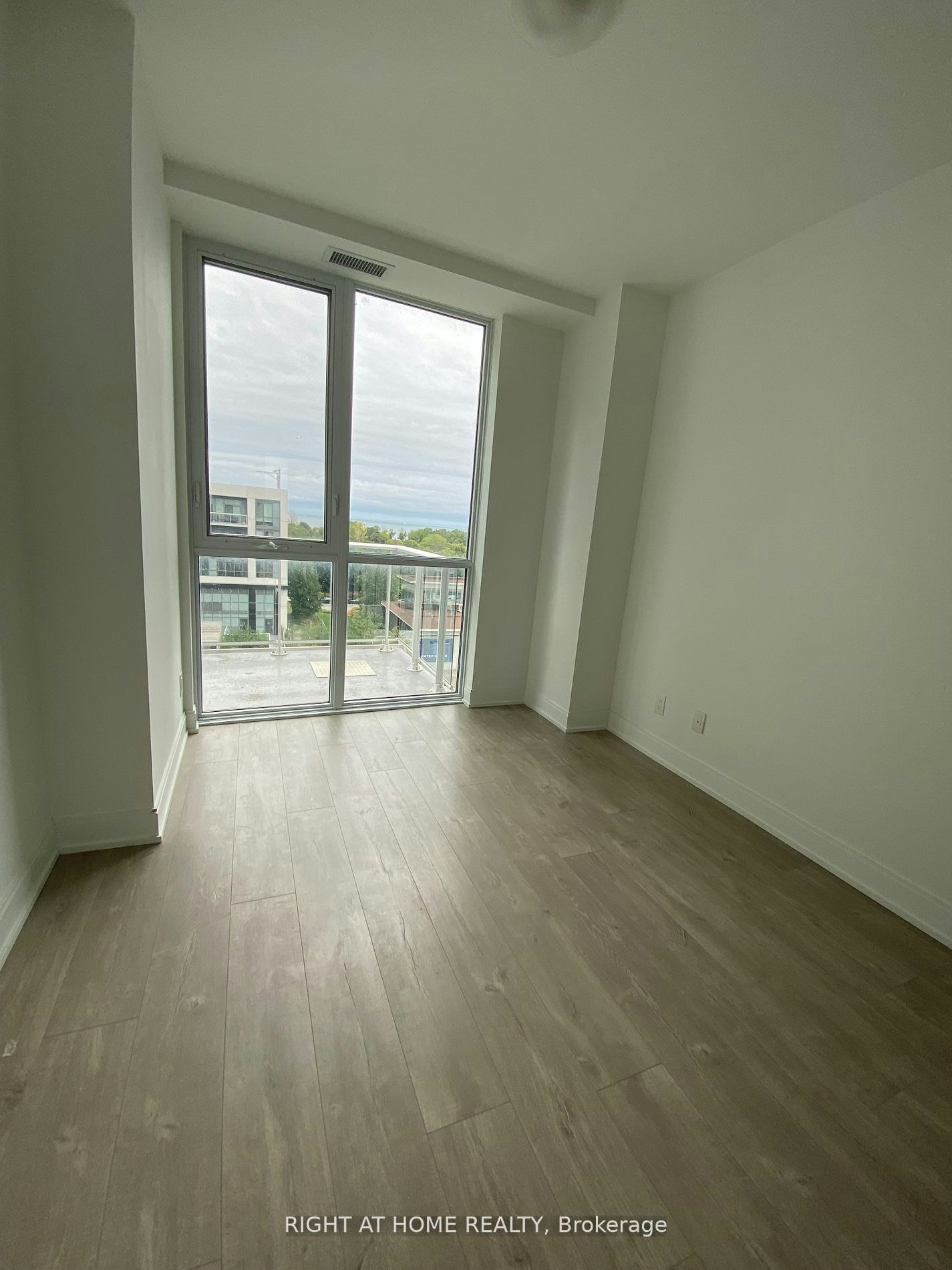 413-70 Annie Craig Drive W, Toronto, ON, M8V 0G2 - 12