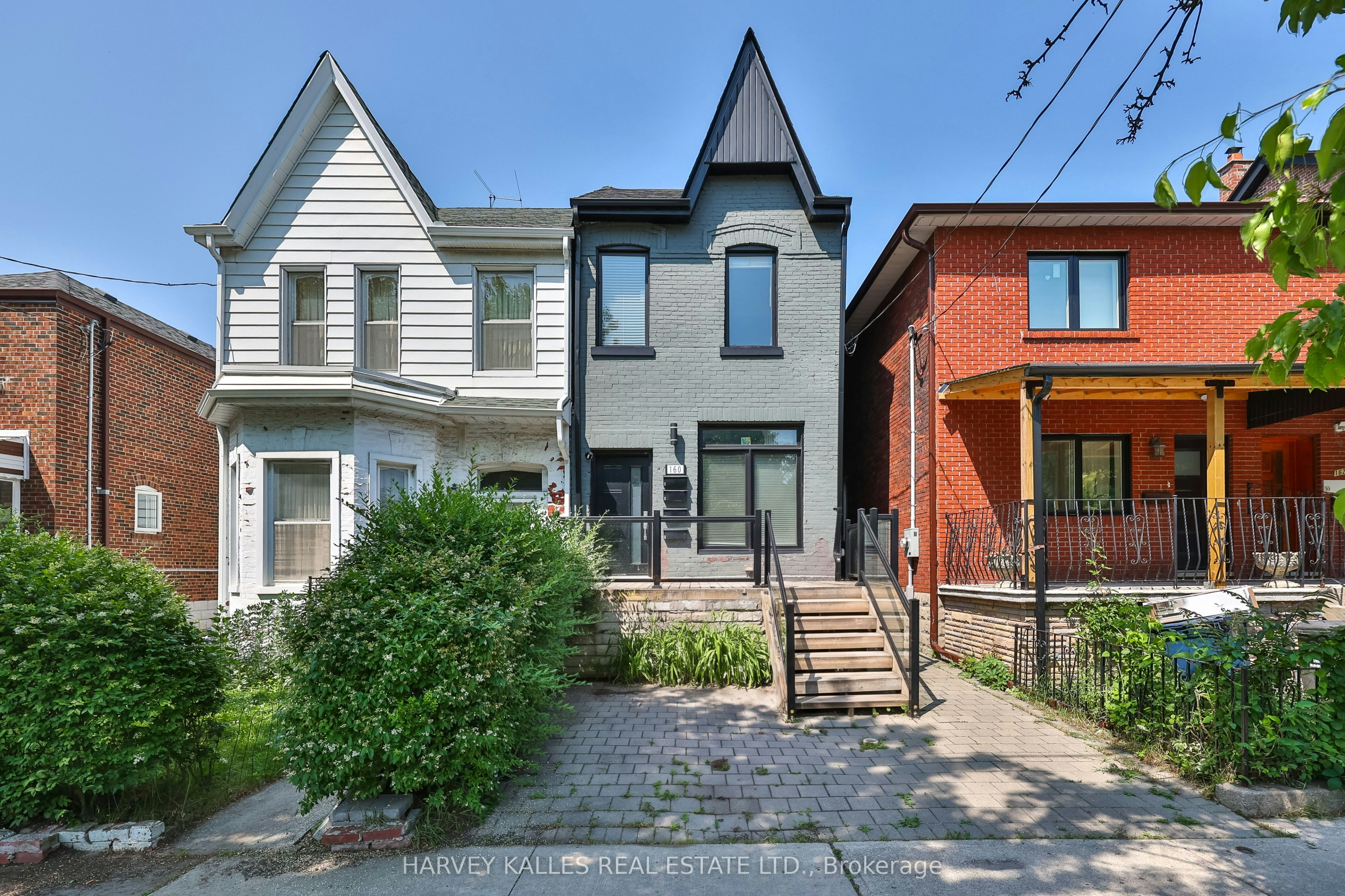 4-160 Lansdowne Avenue, Toronto, ON, M6K 2V9