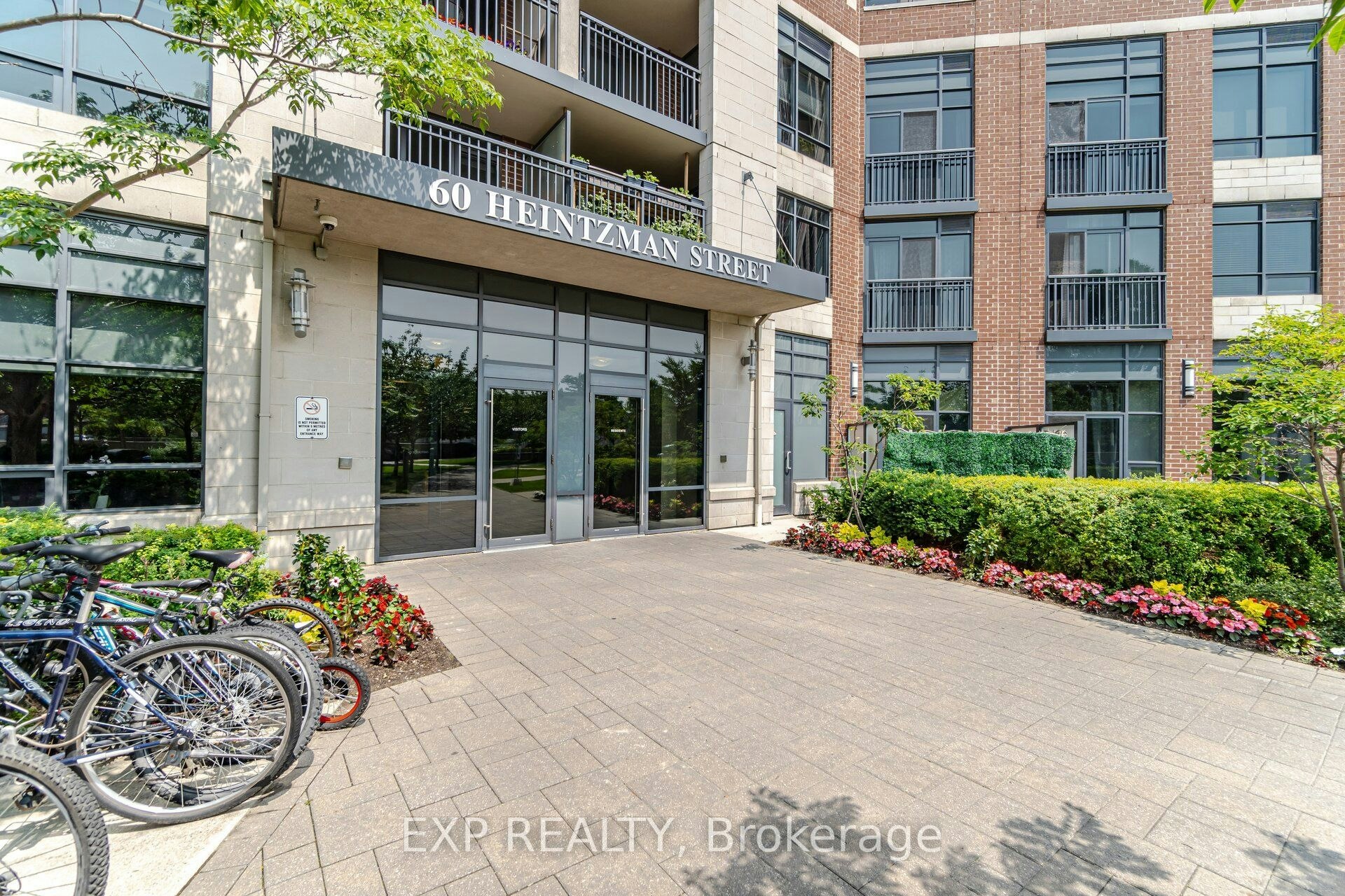 1030-60 Heintzman Street, Toronto, ON, M6P 5A1