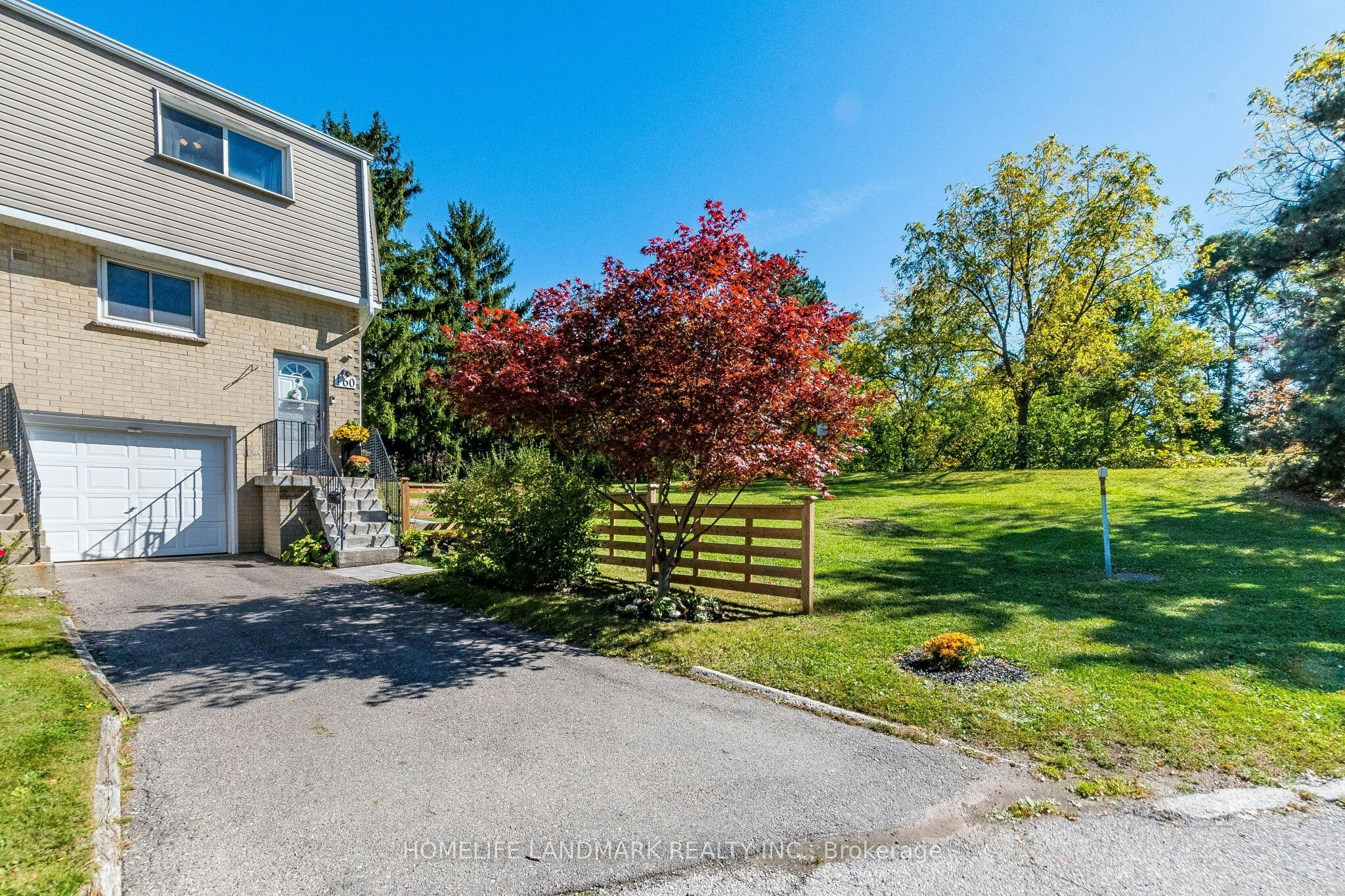 160-400 Mississauga Valley Boulevard, Mississauga, ON, L5A 3N6