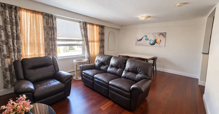 #1- 2nd Floor Front Apart-2601 Eglinton Avenue W, Toronto, ON, M6M 1T3 - 3