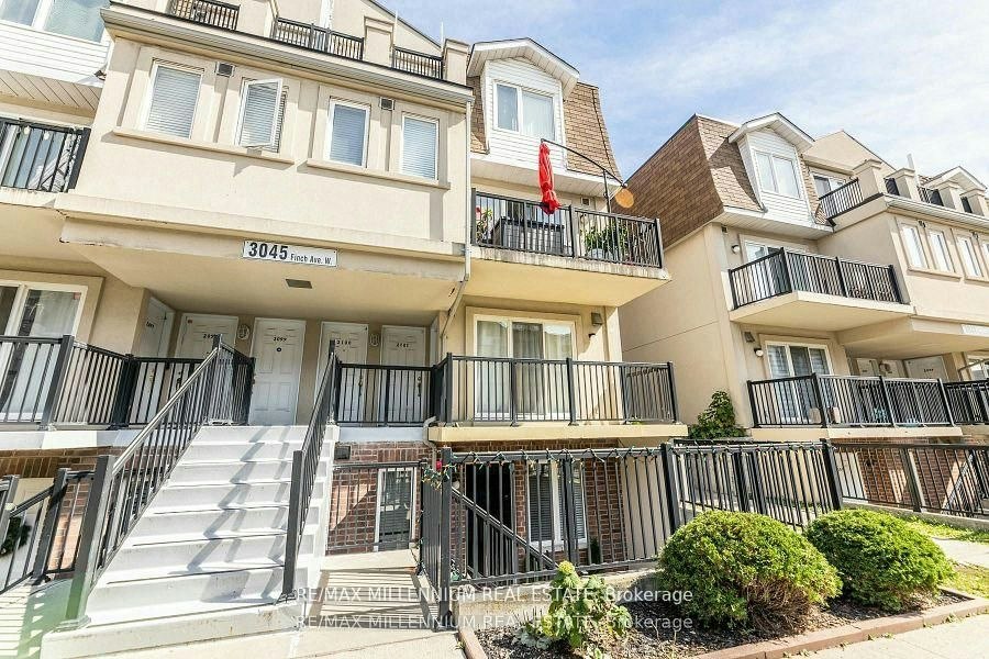 1034-3045 Finch Avenue W, Toronto, ON, M9M 0A5