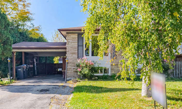 49 Ferndale Crescent