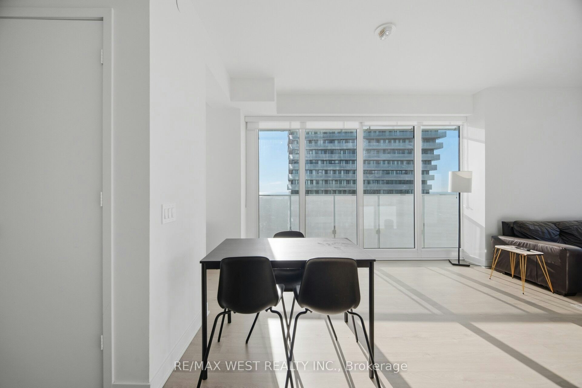 5104-3900 Confederation Parkway, Mississauga, ON, L5B 0M3 - 13