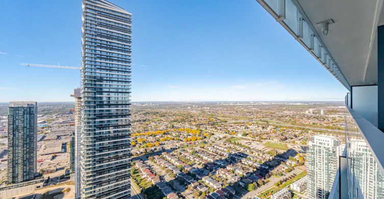 5104-3900 Confederation Parkway, Mississauga, ON, L5B 0M3 - 38