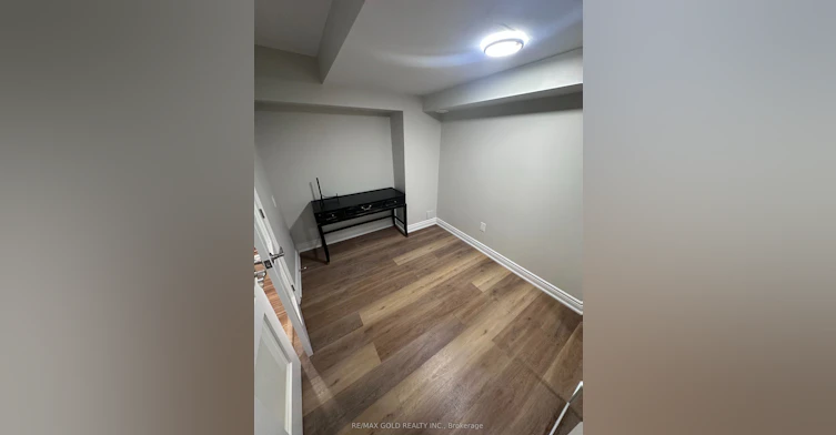 Lower-24 Aird Court, Milton, ON, L9T 3Y1 - 9