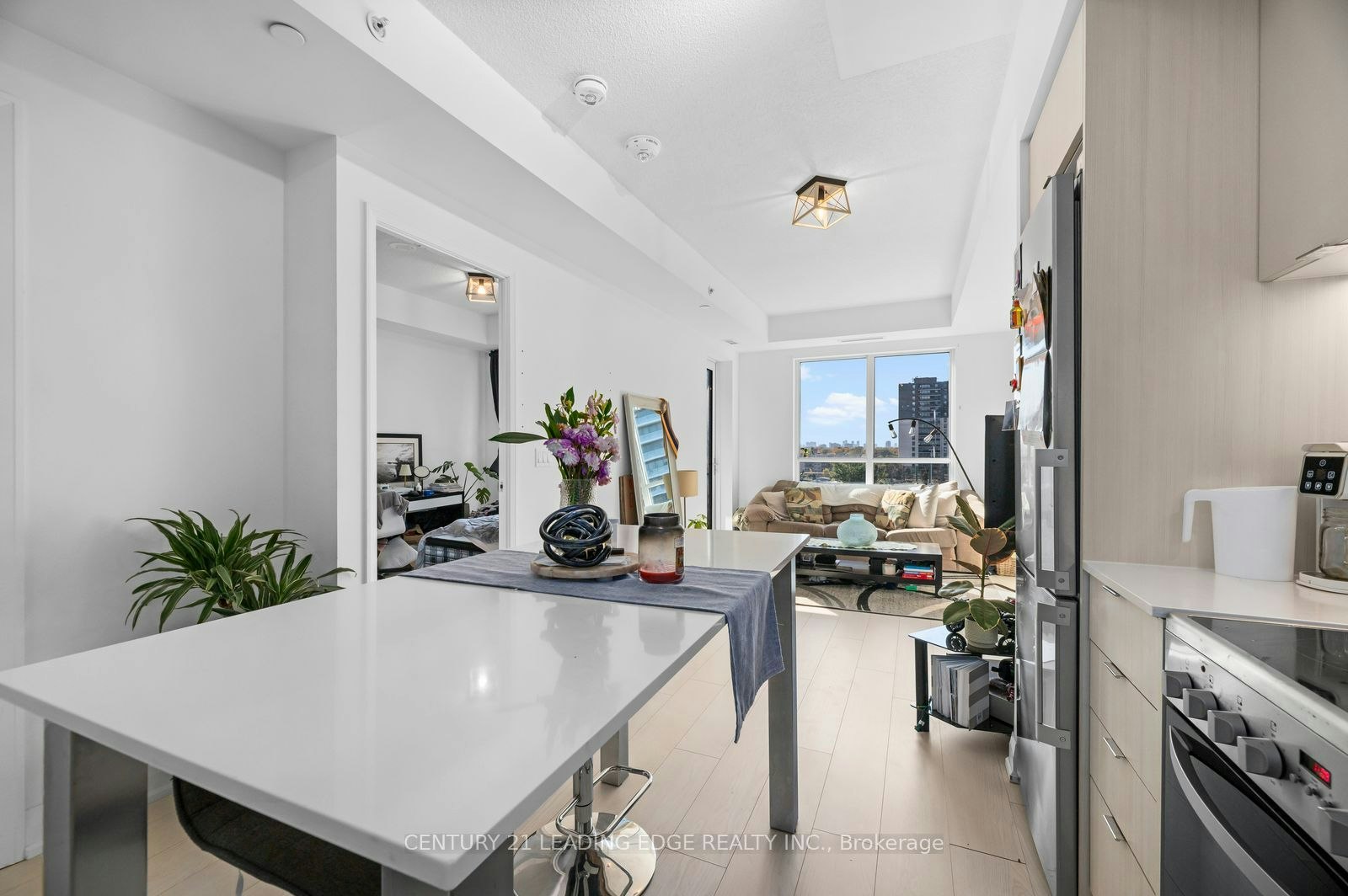 745-26 Gibbs Road, Toronto, ON, M9B 0E3