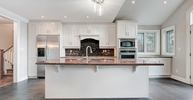 64 Ravensbourne Crescent, Toronto, ON, M9A 2A8 - 7
