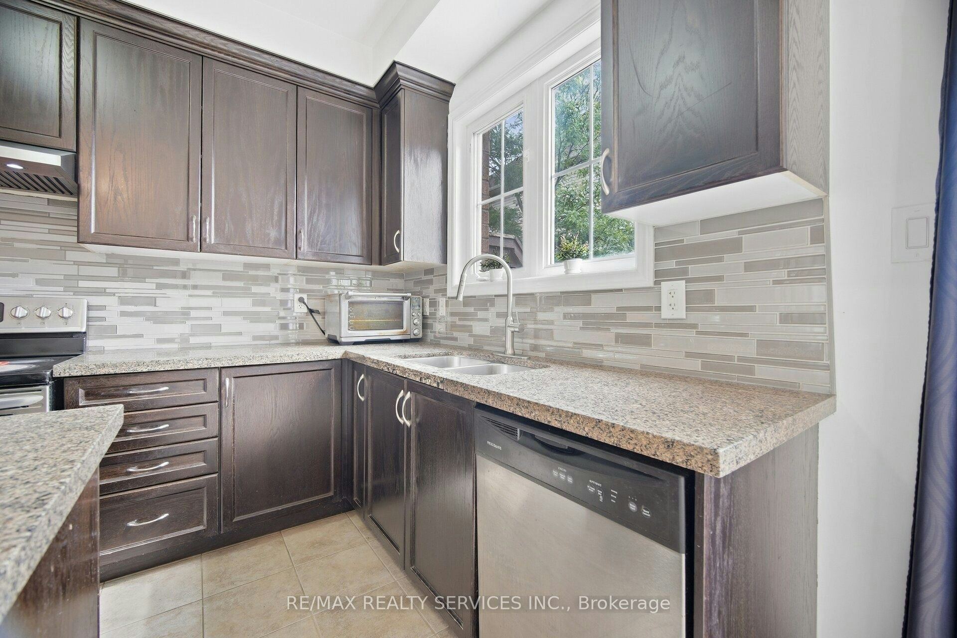 42-7 Cedar Lake Crescent, Brampton, ON, L6Y 0P9 - 17