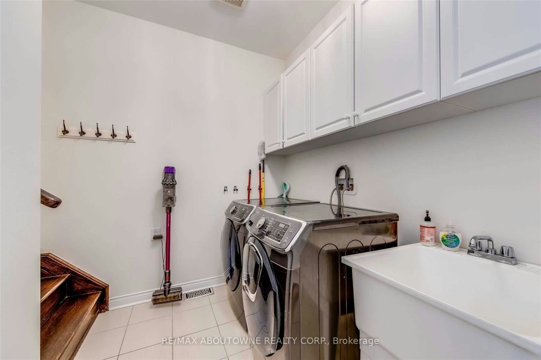 3115 Carding Mill Trail, Oakville, ON, L6M 0Z5 - 13