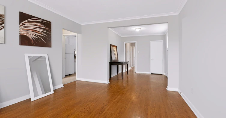 Main-32 Dynevor Road, Toronto, ON, M6E 3X1 - 4