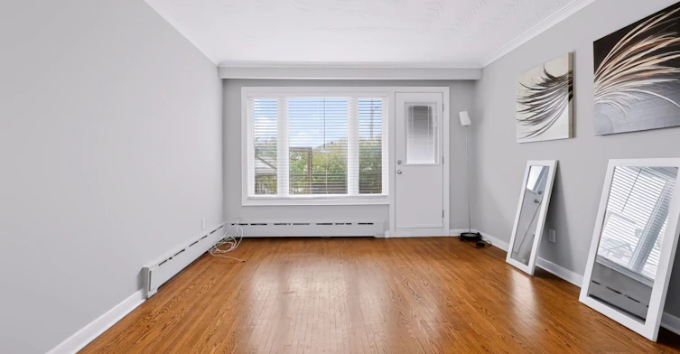 Main-32 Dynevor Road, Toronto, ON, M6E 3X1 - 2