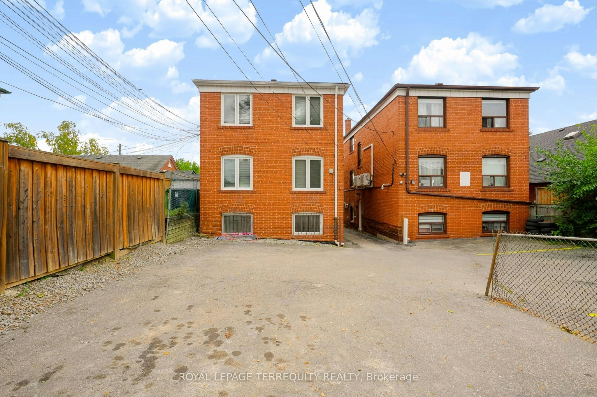 Upper-32 Dynevor Road, Toronto, ON, M6E 3X1 - 27