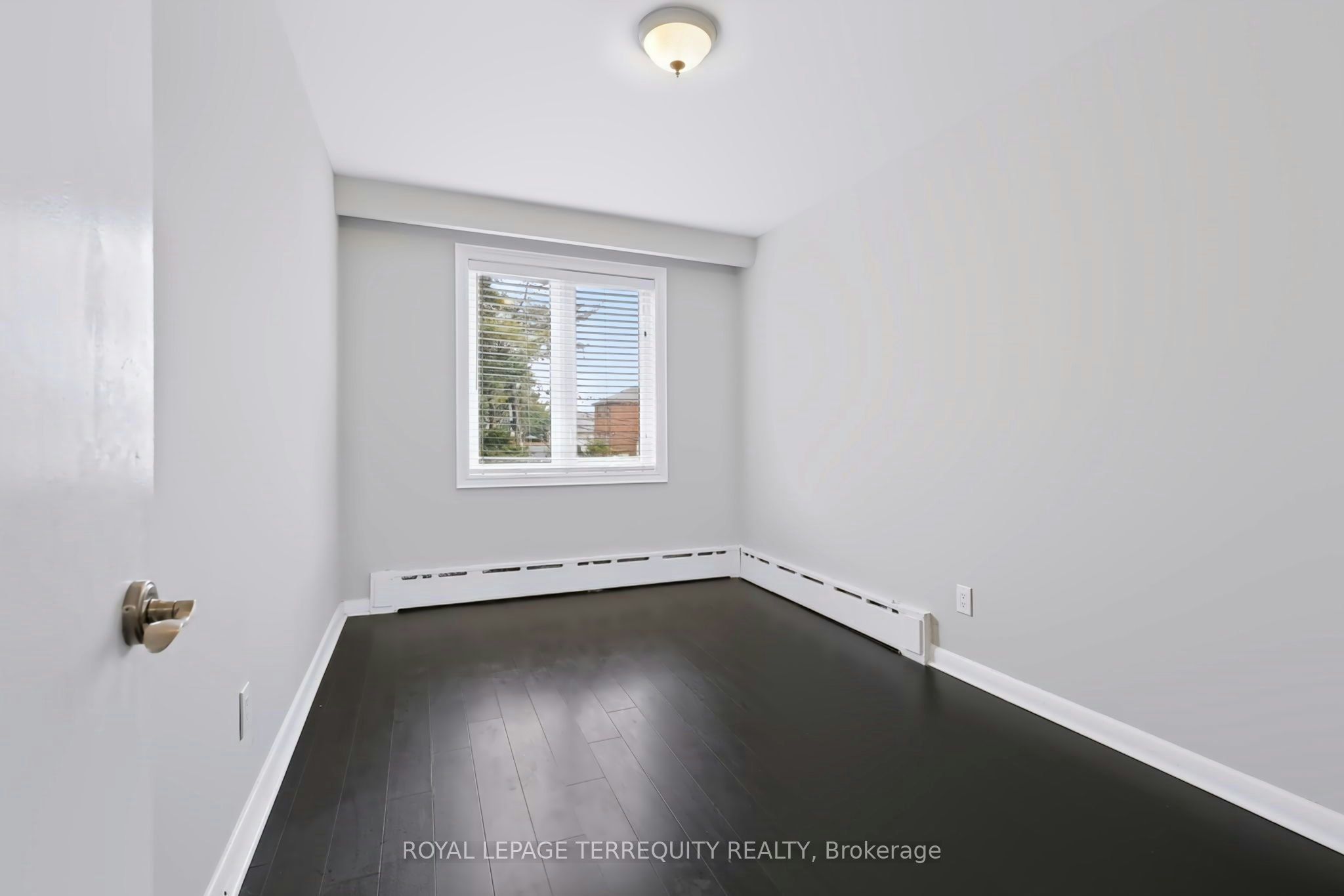 Upper-32 Dynevor Road, Toronto, ON, M6E 3X1 - 21