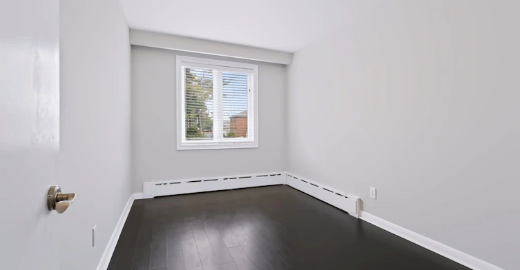 Upper-32 Dynevor Road, Toronto, ON, M6E 3X1 - 21