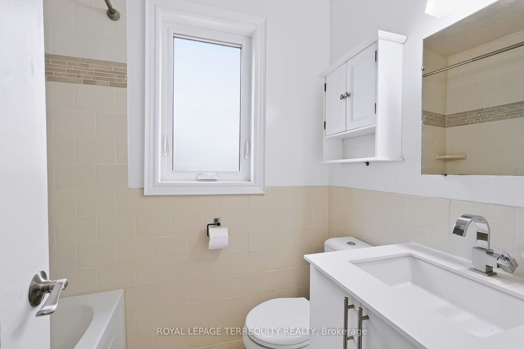 Upper-32 Dynevor Road, Toronto, ON, M6E 3X1 - 19