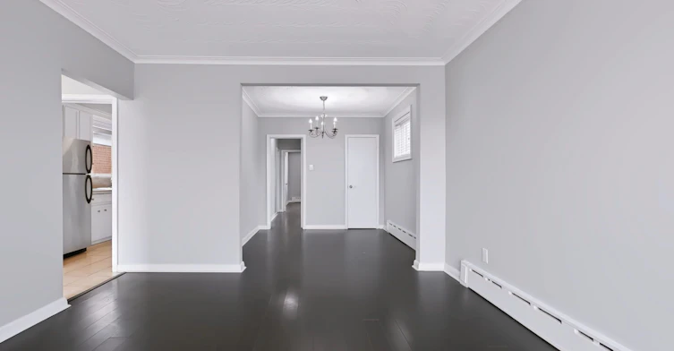 Upper-32 Dynevor Road, Toronto, ON, M6E 3X1 - 11