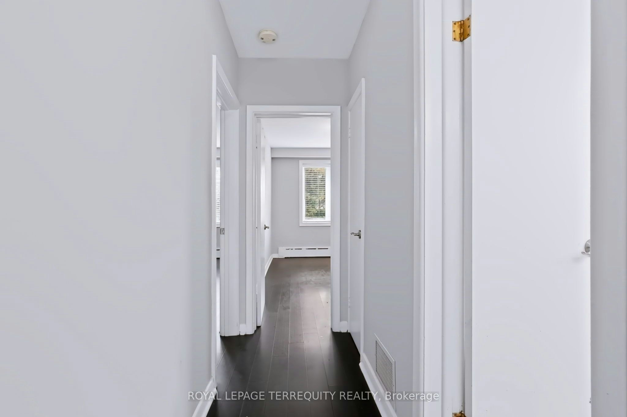 Upper-32 Dynevor Road, Toronto, ON, M6E 3X1 - 18
