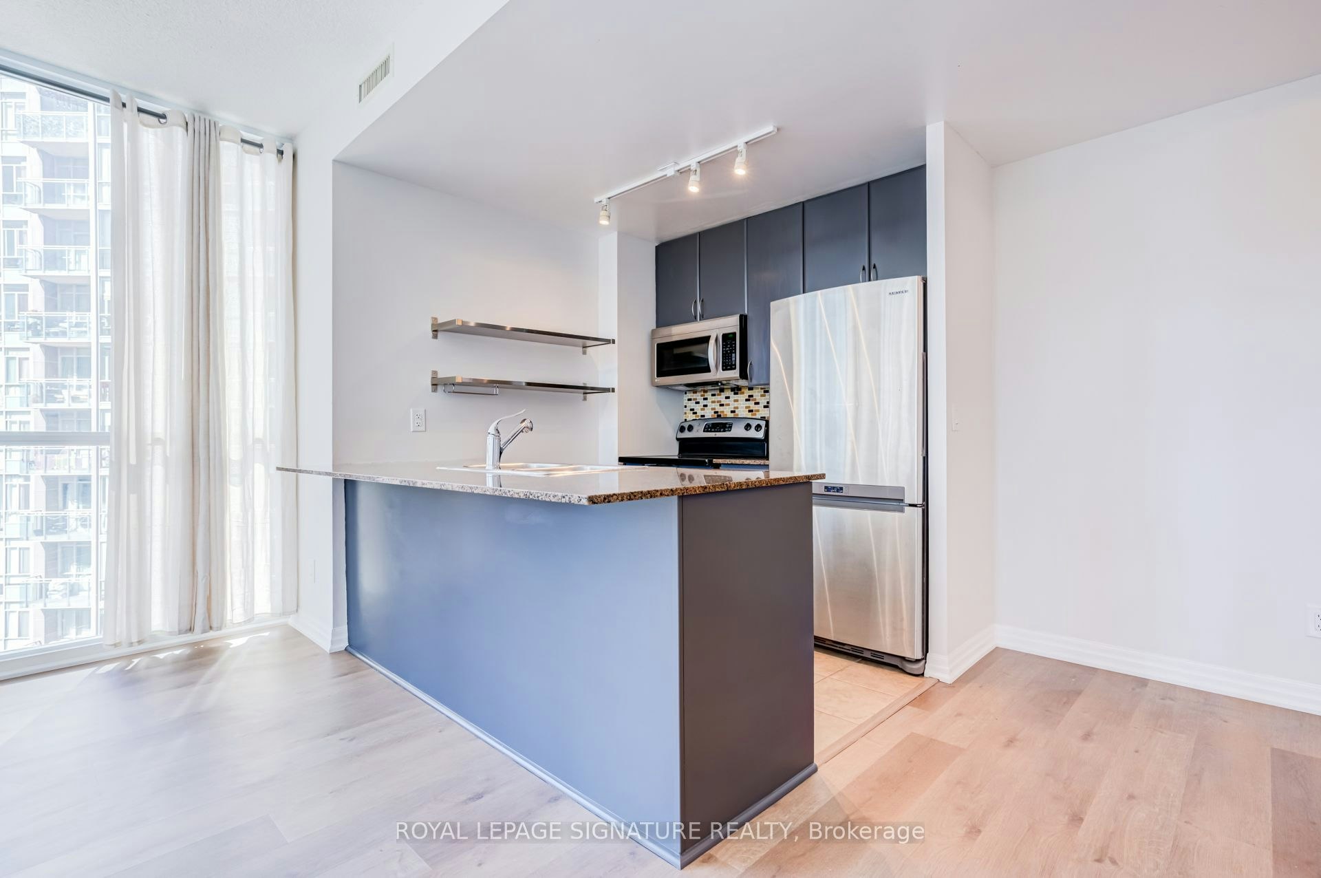 1611-223 Webb Drive, Mississauga, ON, L5B 0E8 - 21