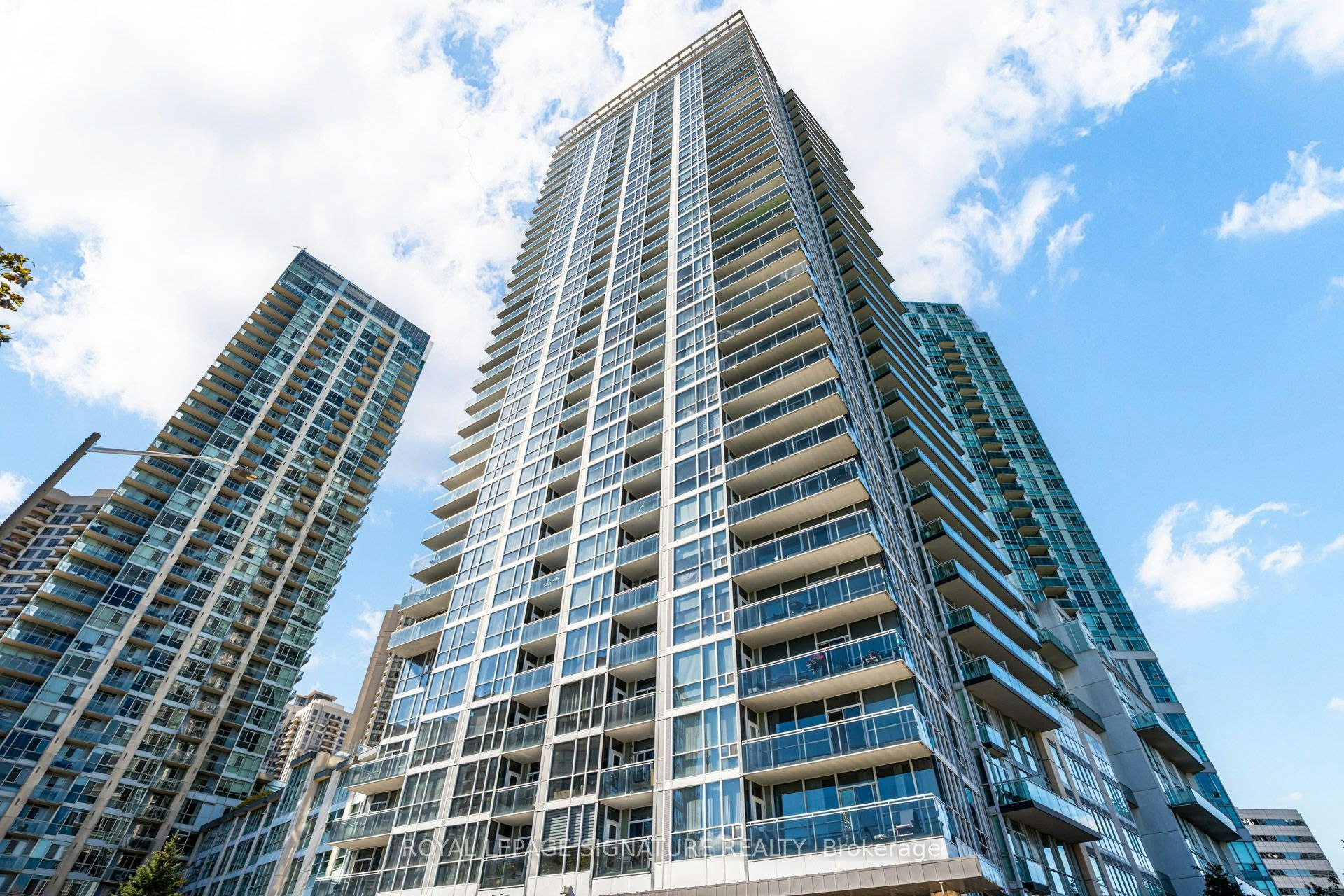 1611-223 Webb Drive, Mississauga, ON, L5B 0E8 - 3