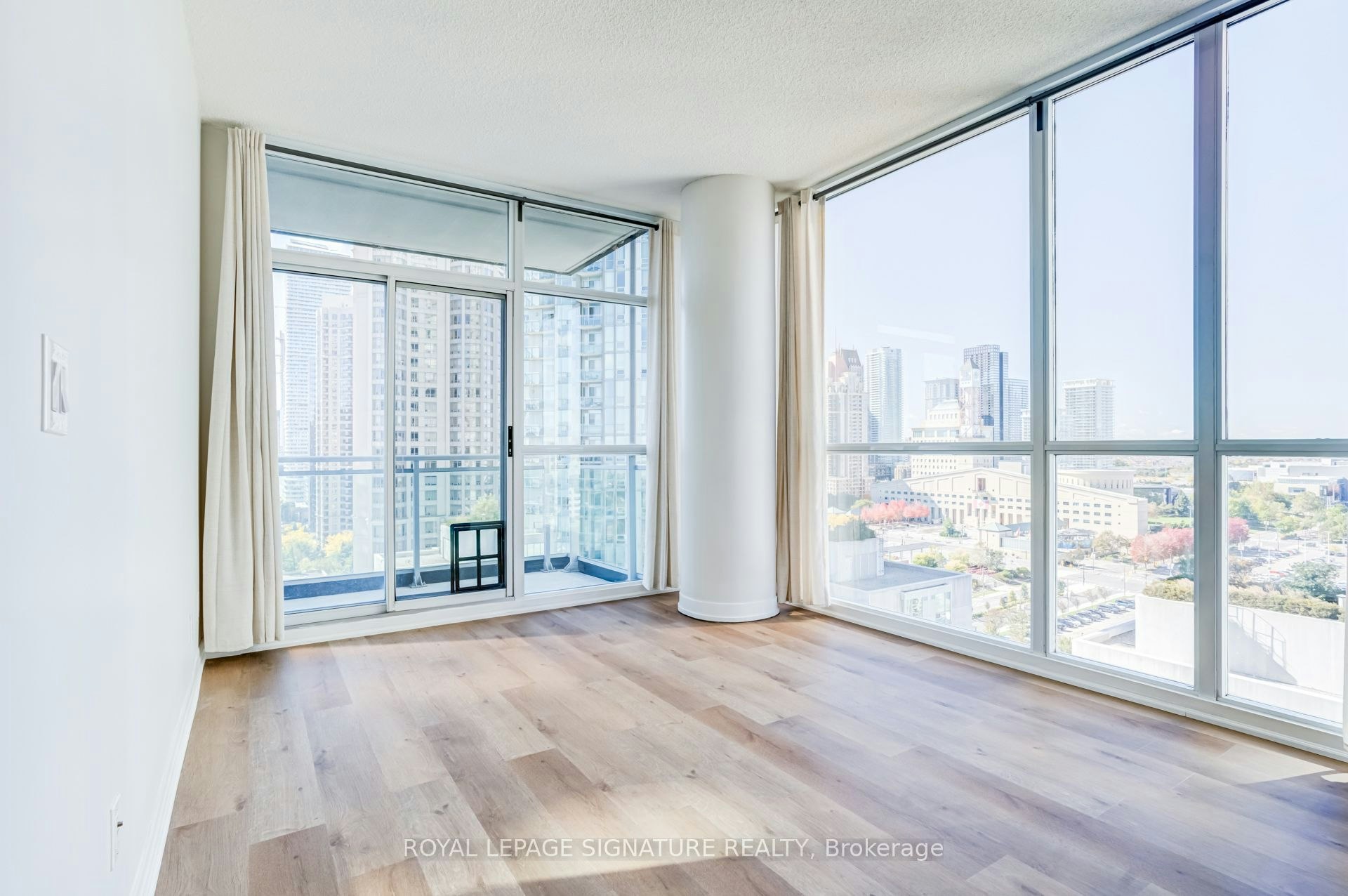 1611-223 Webb Drive, Mississauga, ON, L5B 0E8 - 24