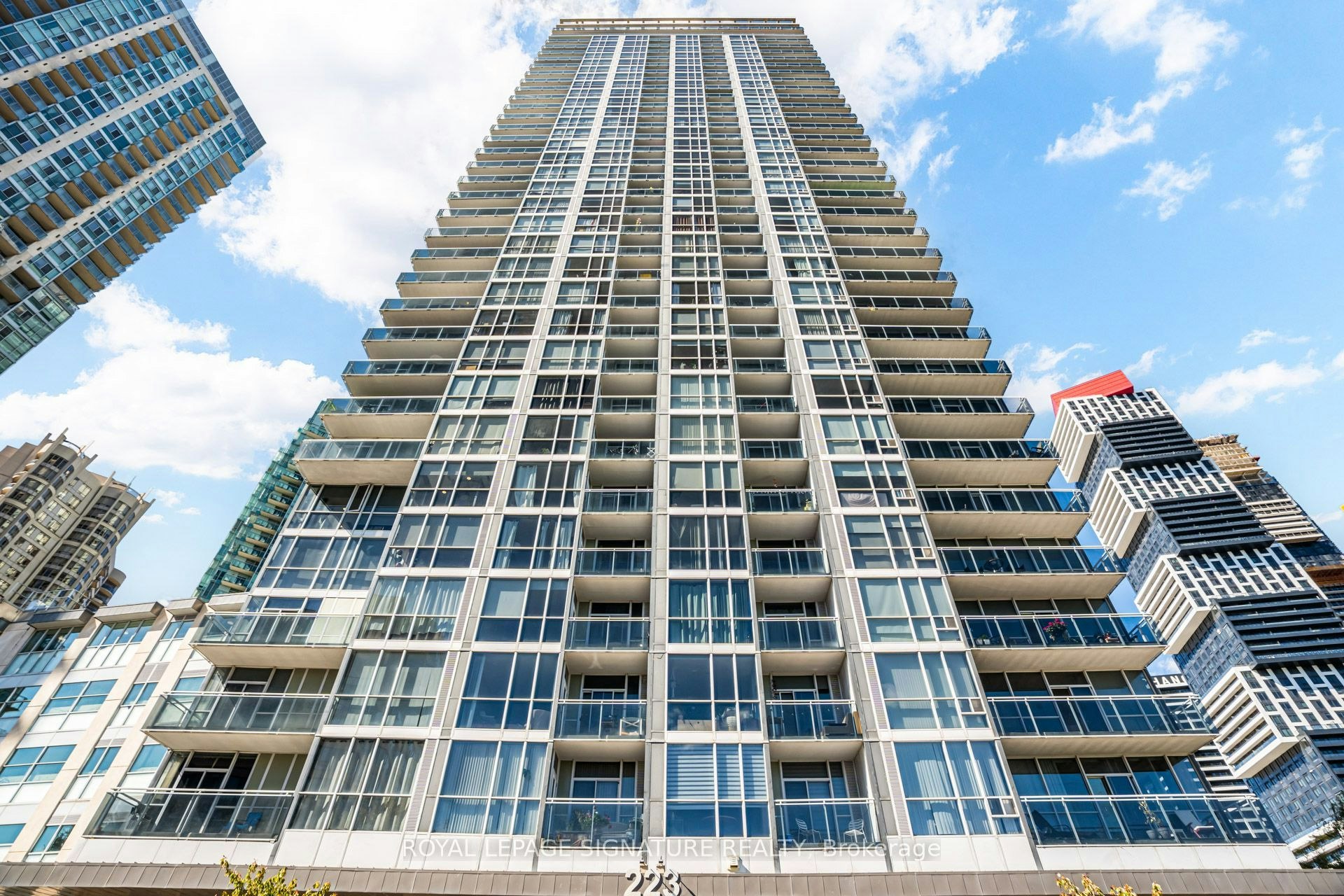 1611-223 Webb Drive, Mississauga, ON, L5B 0E8 - 2