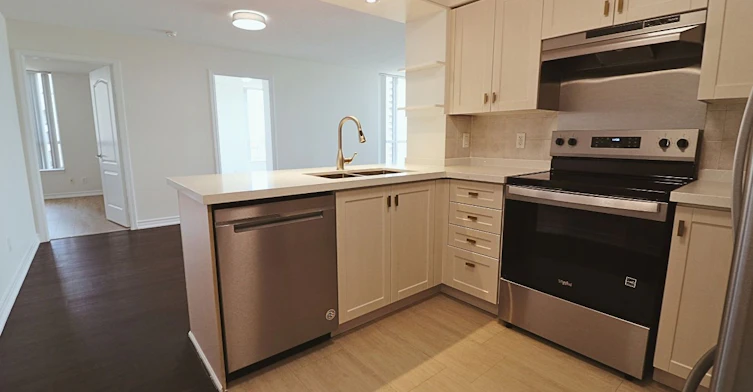 1705-4090 Living Arts Drive, Mississauga, ON, L5B 4M8 - 4
