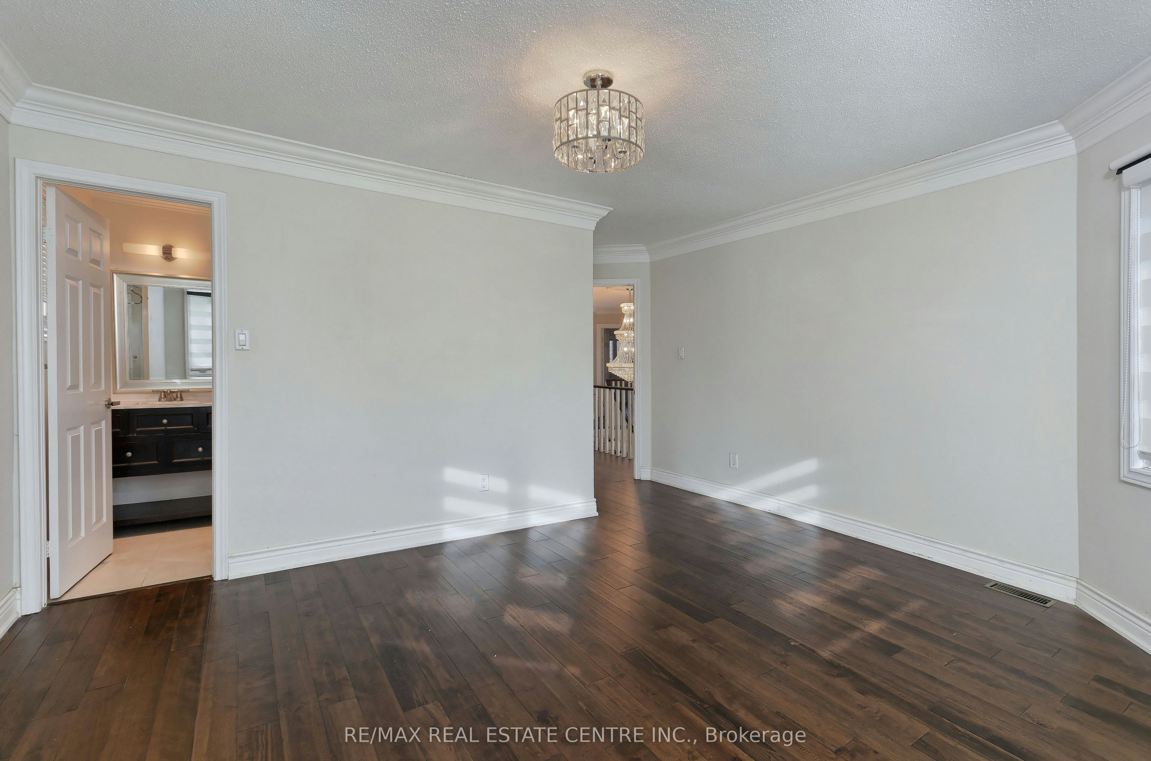 1837 Sevenoaks Drive, Mississauga, ON, L5K 2N5 - 18