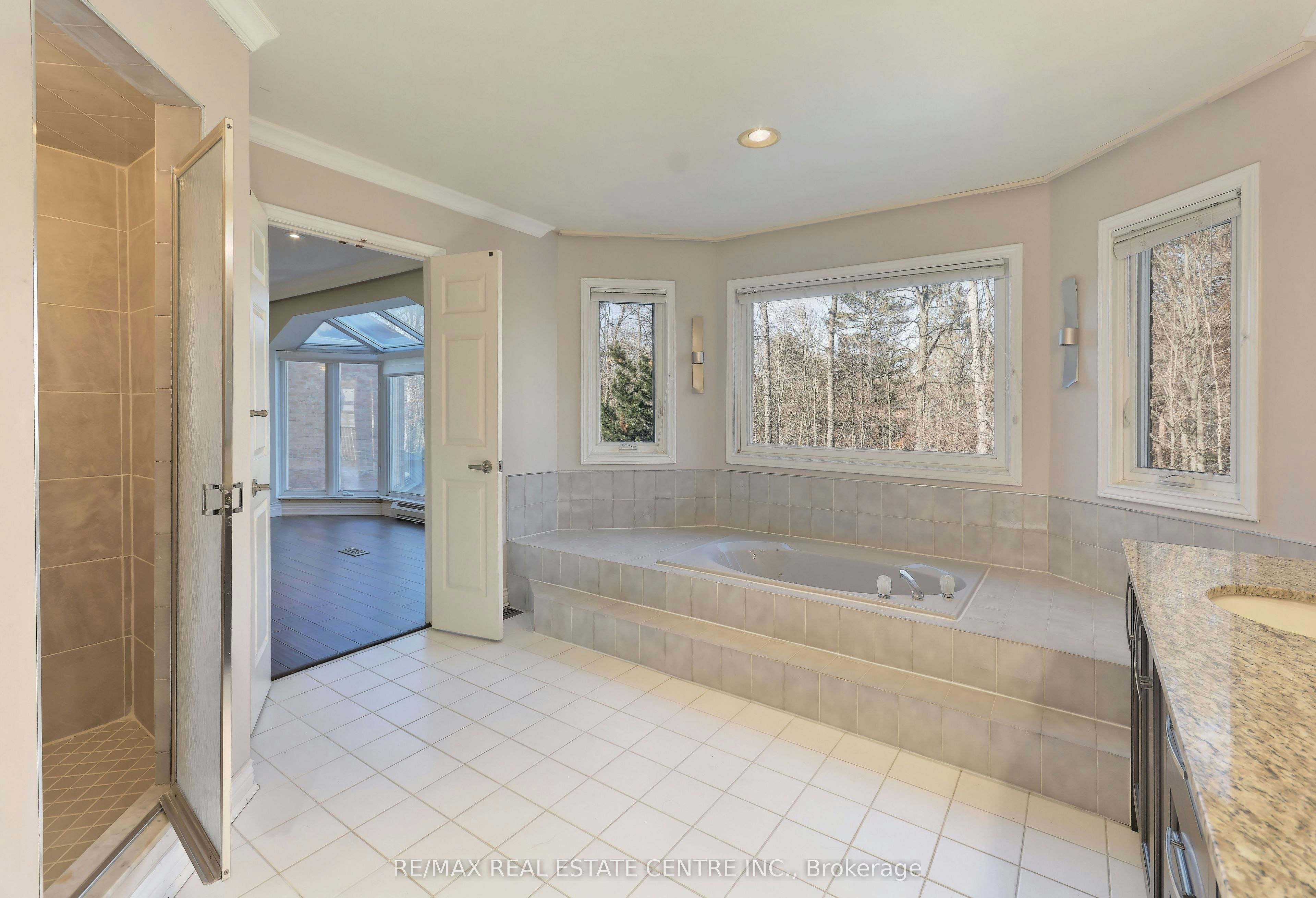 1837 Sevenoaks Drive, Mississauga, ON, L5K 2N5 - 15