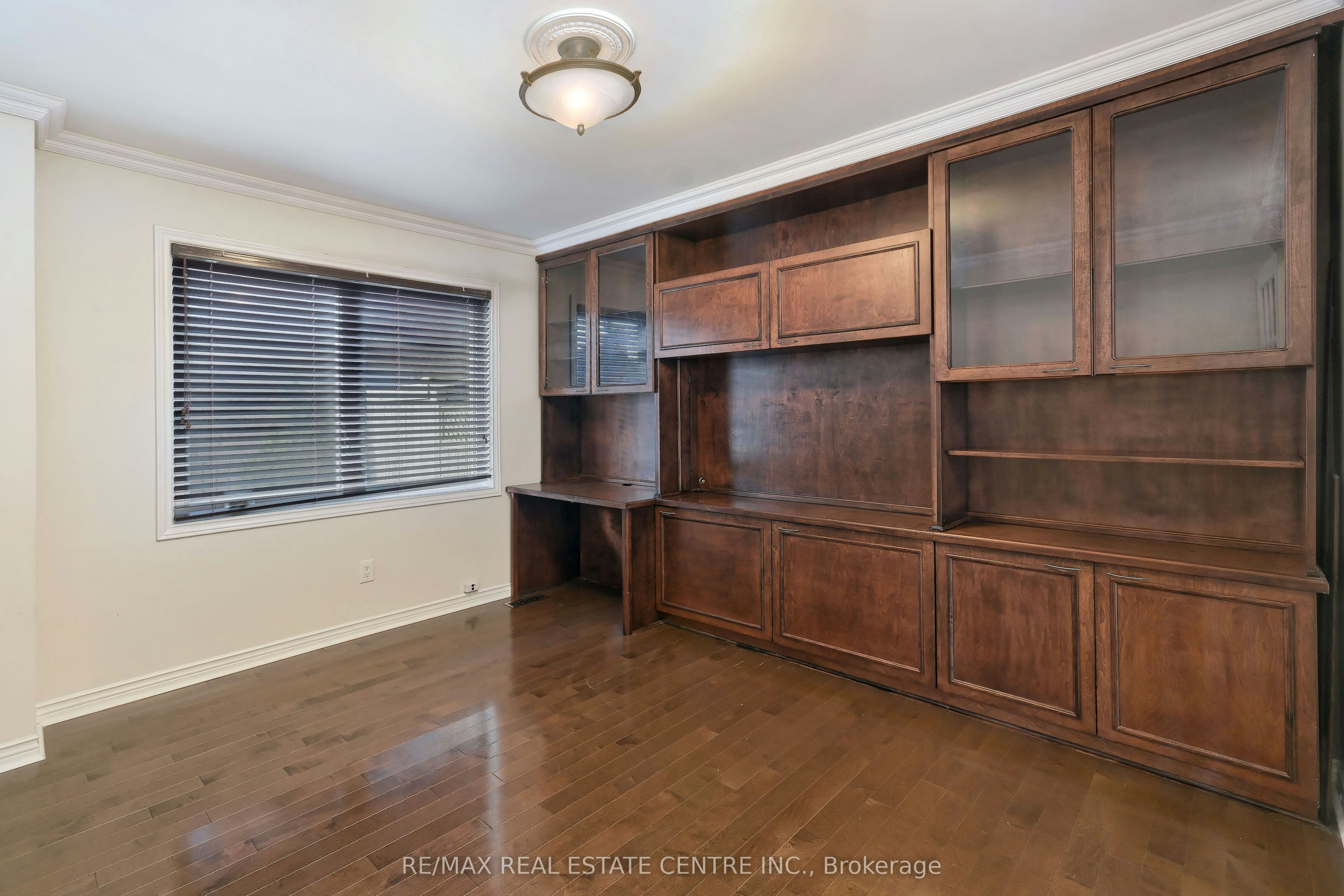 1837 Sevenoaks Drive, Mississauga, ON, L5K 2N5 - 12