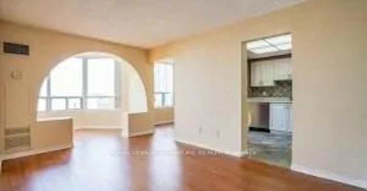 916-135 Hillcrest Avenue, Mississauga, ON, L5B 4B1 - 15