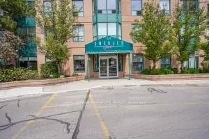 916-135 Hillcrest Avenue, Mississauga, ON, L5B 4B1 - 3