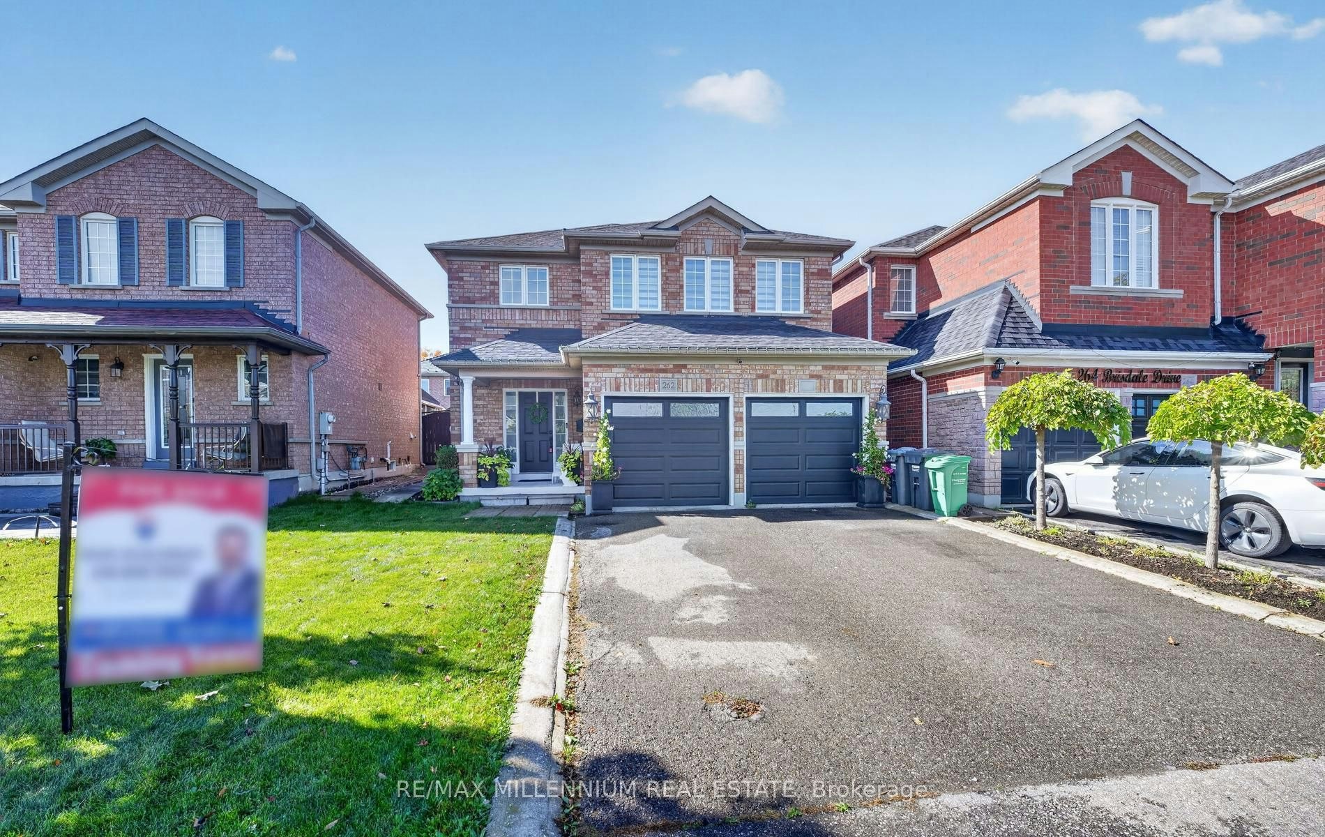 262 Brisdale Drive W, Brampton, ON, L7A 2T3