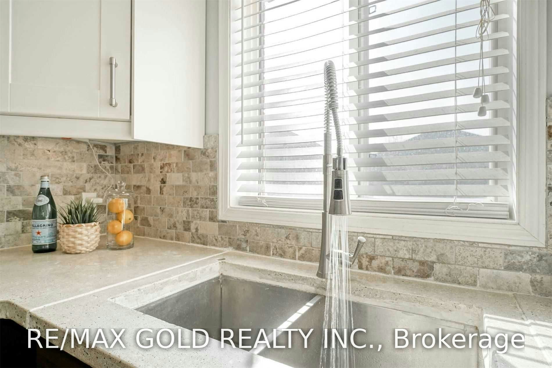 9 Blue Lake Avenue, Brampton, ON, L6X 4W1 - 16