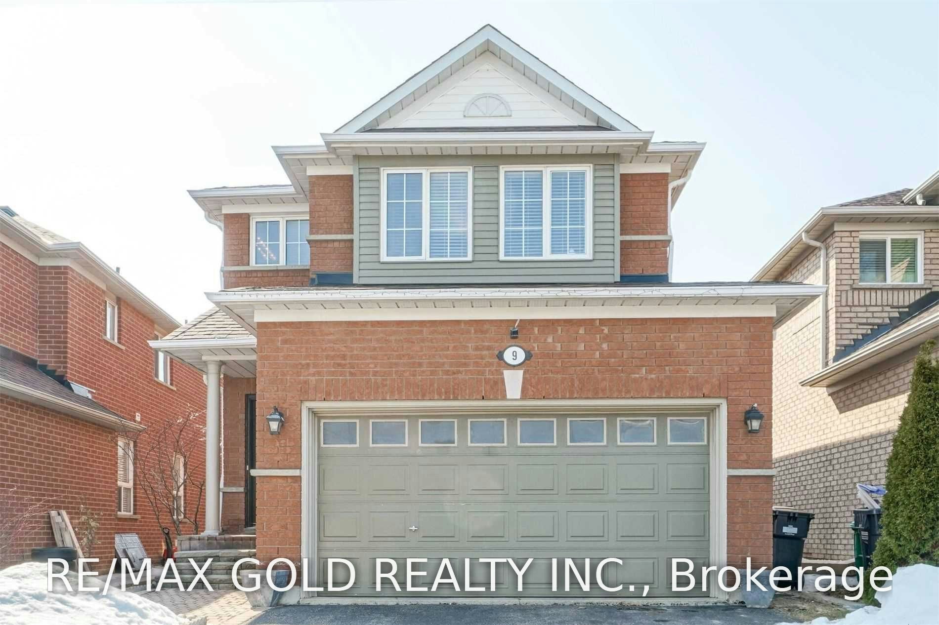 9 Blue Lake Avenue, Brampton, ON, L6X 4W1