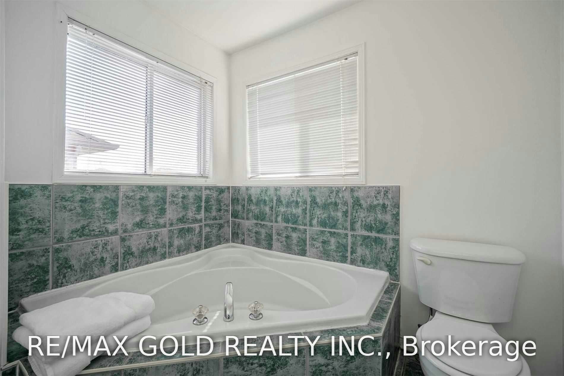 9 Blue Lake Avenue, Brampton, ON, L6X 4W1 - 25