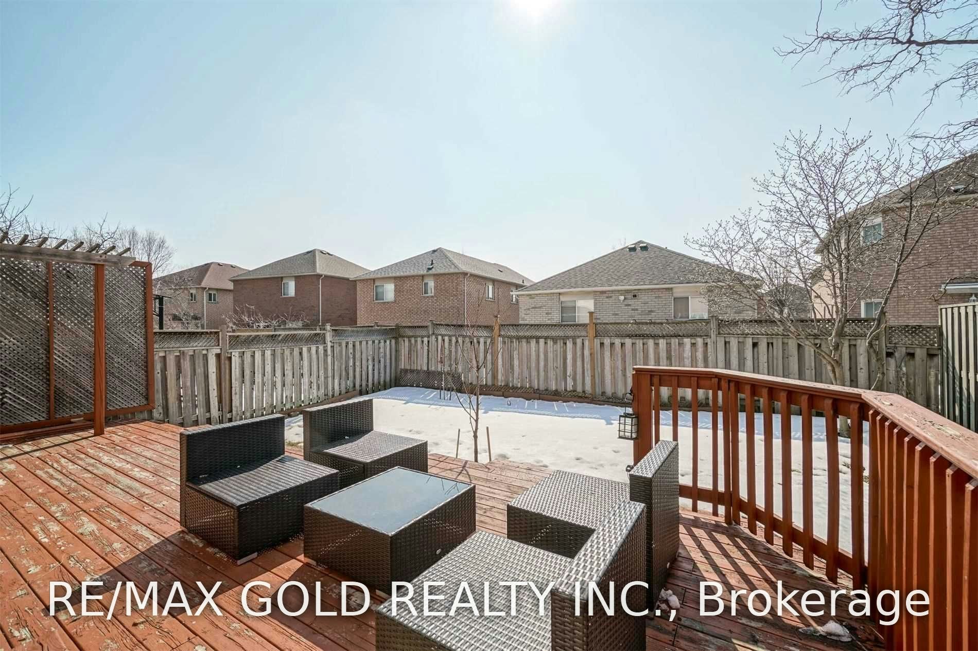 9 Blue Lake Avenue, Brampton, ON, L6X 4W1 - 32