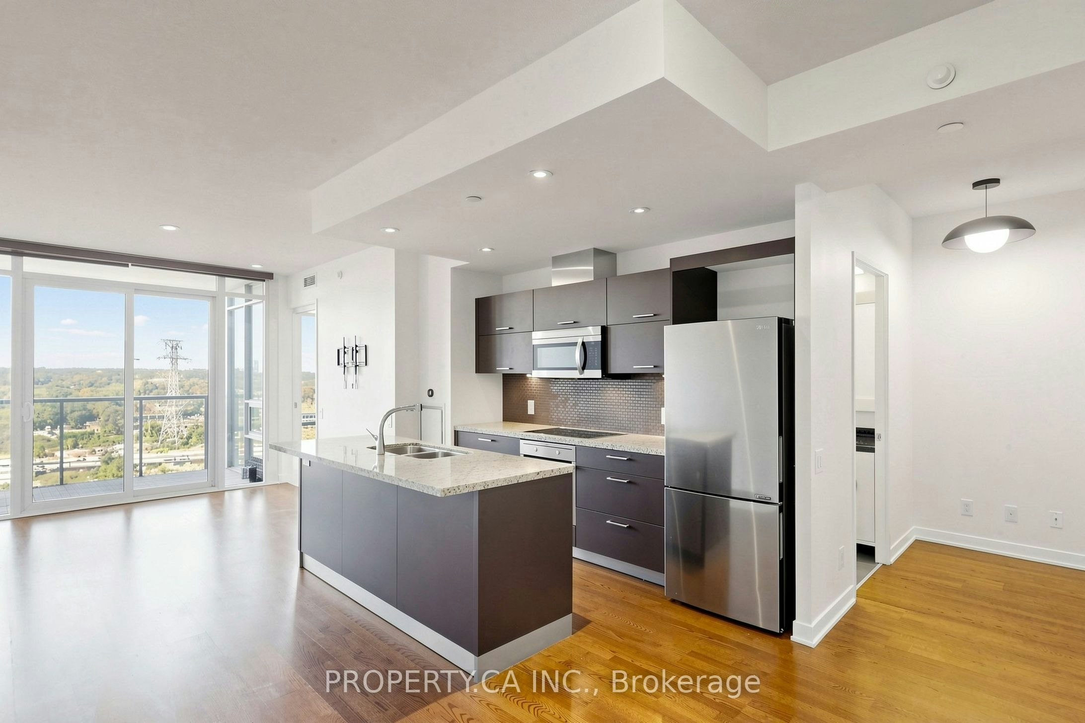 1712-88 Park Lawn Road, Toronto, ON, M8Y 0B5 - 3