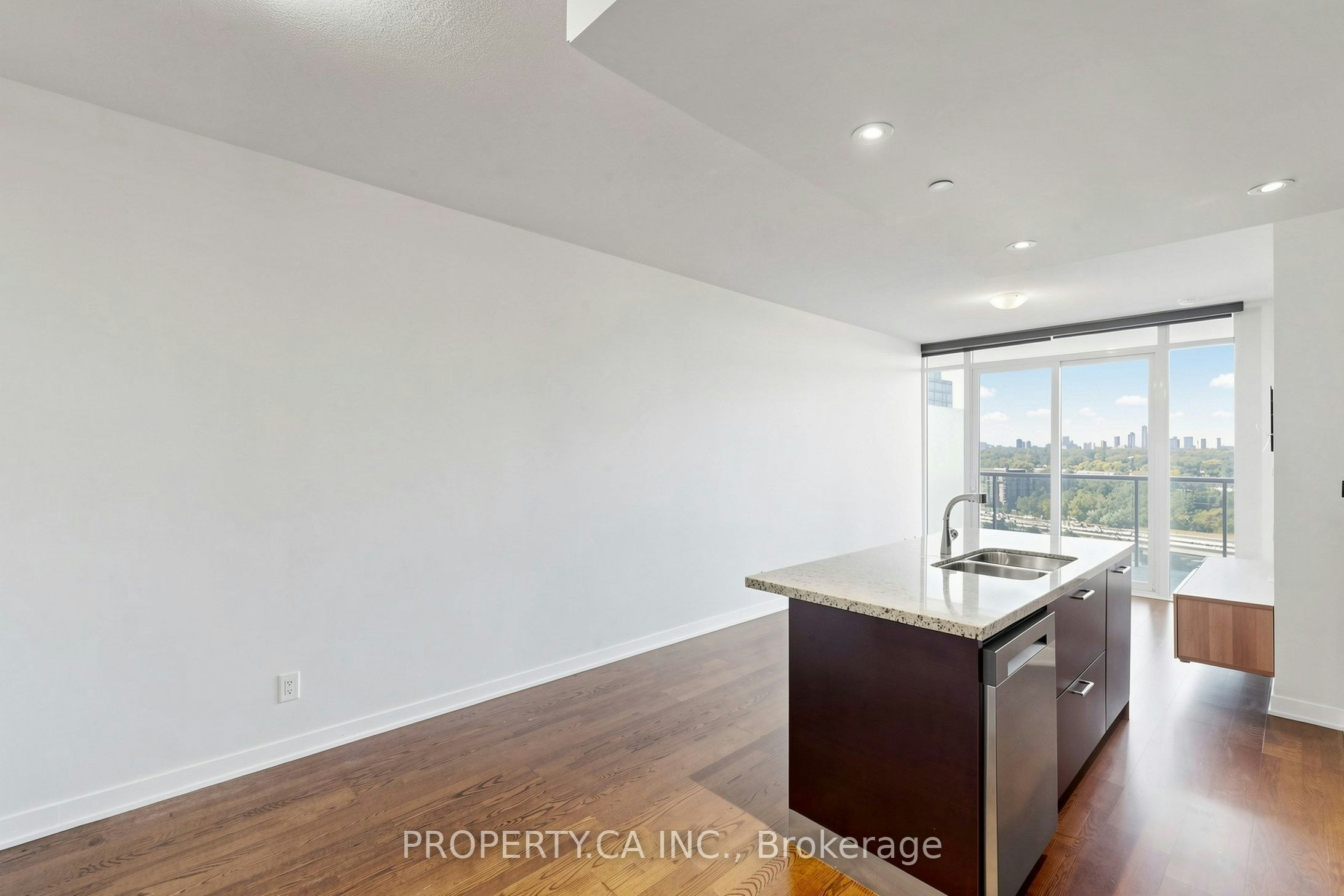 1712-88 Park Lawn Road, Toronto, ON, M8Y 0B5 - 2