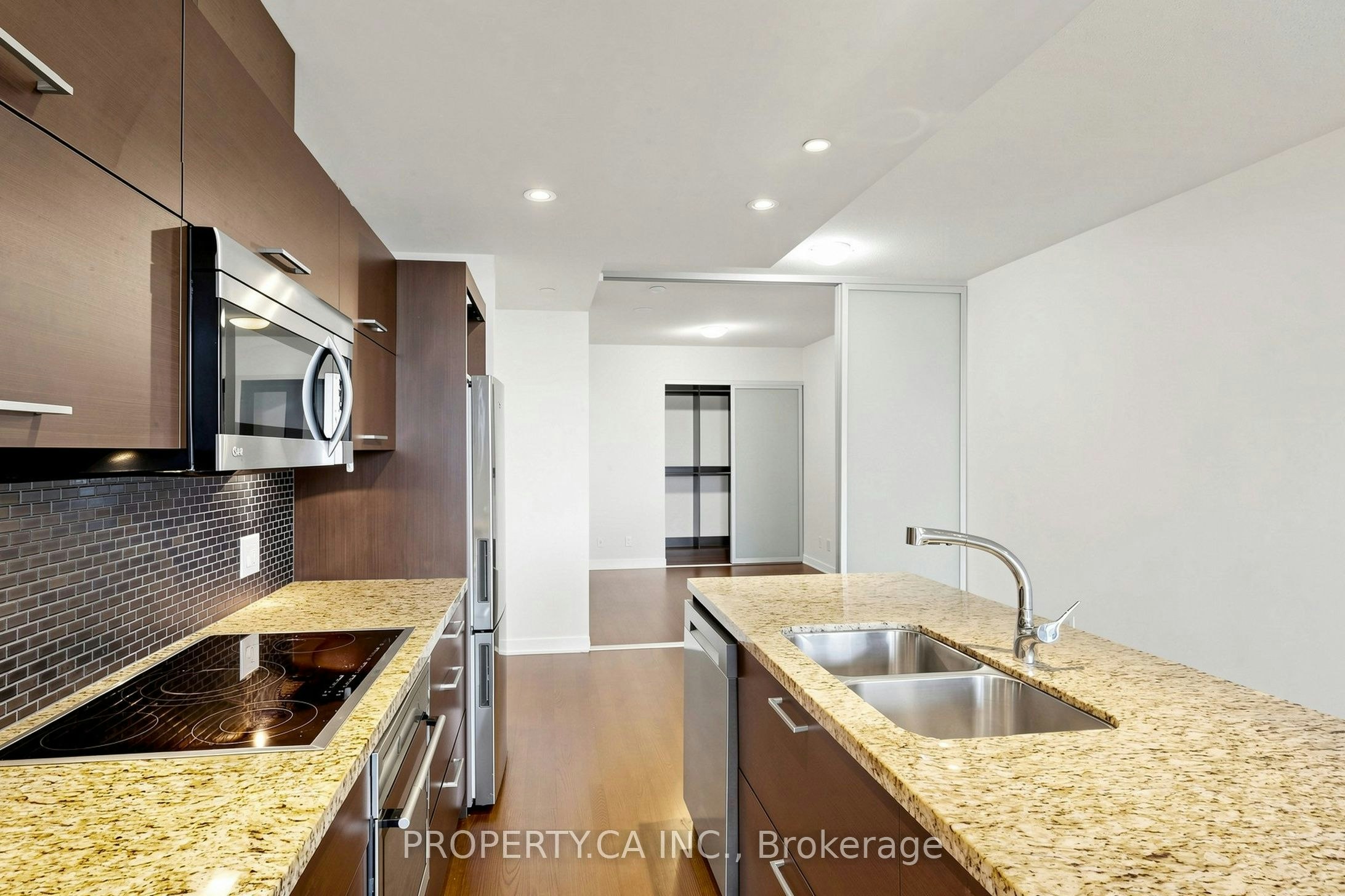 1712-88 Park Lawn Road, Toronto, ON, M8Y 0B5 - 8