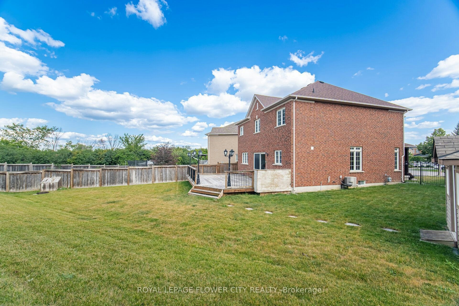 56 Laurentide Crescent, Brampton, ON, L6P 1Y4 - 36